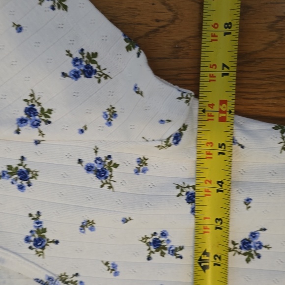 FOREVER 21 WOMENS JUNIOR SIZE WHITE FLORAL SUMMER CROP TOP SIZE XL - Picture 10 of 13